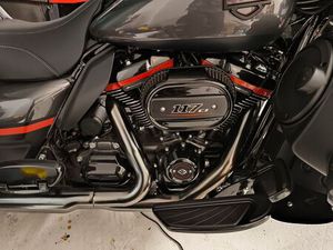 HARLEY-DAVIDSON STREET GLIDE CVO