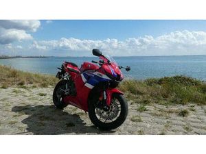 ② HONDA CBR600RR PC69 2025