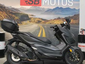 ② HONDA FORZA 125 (ANNÉE DE CONSTRUCTION 2021)