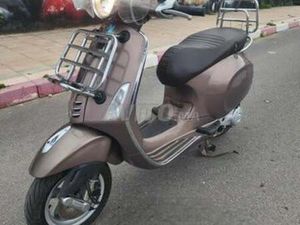 VESPA PRIMAVERA 4T 50 NEUF