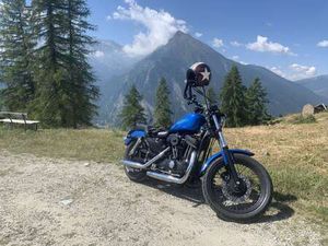 HARLEY-DAVIDSON SPORTSTER 883 BLU/AZZURRO