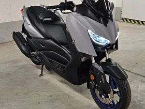 X-MAX 125