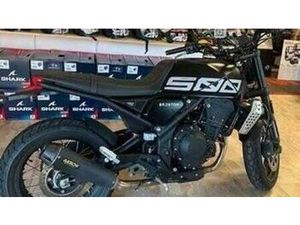 VENDO BRIXTON MOTORCYCLES CROSSFIRE 500 (2021 - 25) USATA A BERGAMO (CODICE 9926492) - MOTO.IT