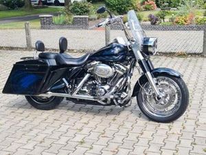HARLEY-DAVIDSON ROAD KING CVO 110CUI