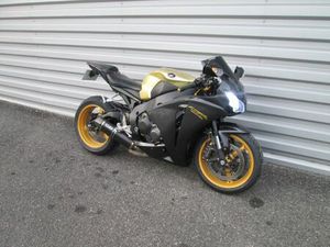 HONDA CBR 1000 RR FIREBLADE