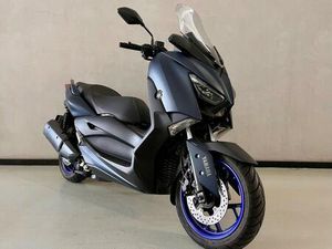 YAMAHA XMAX 250