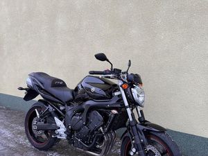 YAMAHA FZ6