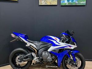 HONDA CBR600RR В ПЕРФЕКТНО СЪСТОЯНИЕ ГР. ПЛОВДИВ МАРАША