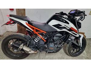 KTM DUKE 125 ANO 2022 FRAGOSO