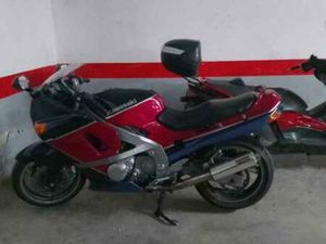 KAWASAKI - ZZR 600