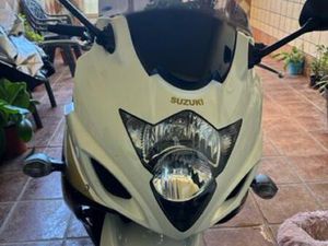 SUZUKI - GSX650F