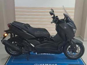 YAMAHA - XMAX 125