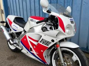 YAMAHA - FZR 1000