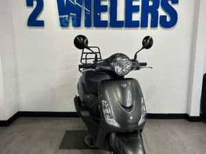 SYM FIDDLE II 12-2024 AGAATH GREY IN NIEUWSTAAT — SCOOTERS | SYM — MARKTPLAATS