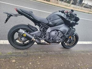 YAMAHA - MT10