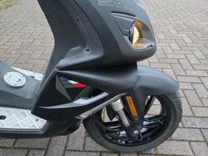 PEUGEOT SPEEDFIGHT 4 SPORT BLACK EDITION