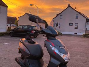 PEUGEOT KISBEE RS – BAUJAHR 2018 – TOP ZUSTAND