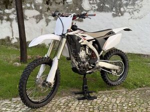 YAMAHA YZ 250F MATRICULADA CONCEIÇÃO E CABANAS DE TAVIRA