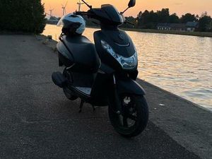 ② TE KOOP BROMMER PEUGEOT