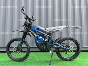 TL4000 AJÁNDÉK BUKÓSISAK. KESZTYŰ. SZEMÜVEG. MASZK!!