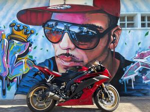 YAMAHA YZF-R6 COLLECTION, ANNÉE 2010, COMME NEUVE, 9200 KM.