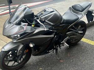 YAMAHA YZF-R3, ANNÉE 2018, BONNE ETAT, A SAISIR!