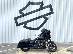 2023 HARLEY-DAVIDSON® STREET GLIDE® ST VIVID BLACK