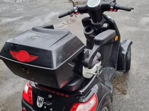 ROLEKTRO E-QUAD V.2 PREMIUM SENIORENMOBIL