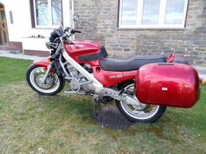 HONDA NTV 650 REVERE RC33