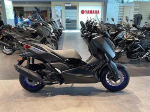 YAMAHA XMAX 125
