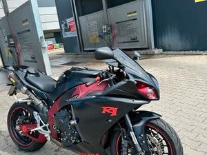 YAMAHA R1 RN22 ANGEBOT GILT BIS MITTE FEBRUAR