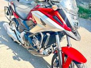 HONDA NC750 X CAMBIO MANUALE