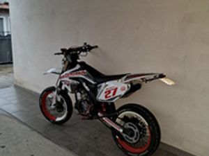 HM 50 CRE SIX COMPETITION