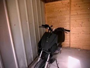 ICH VERKAUFE EIN GENERIC XOR 125 CCM