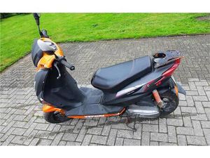 MOTORROLLER KEEWAY RY8