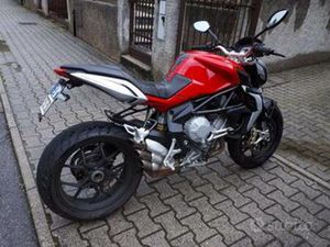 MVAUGUSTA BRUTALE 675