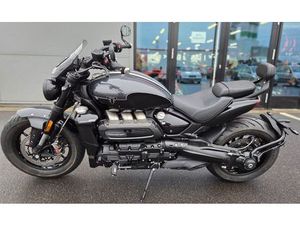 TRIUMPH ROCKET 3 STORM GT
