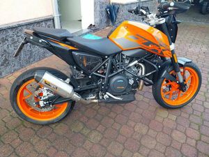 KTM DUKE 690
