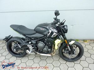 TRIUMPH TRIDENT 660 +QUICKSHIFT +ZUBEHÖR =2563,- GESPART