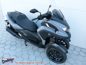 YAMAHA TRICITY 300 MOD `24 GRAU = 1.404,- GESPART