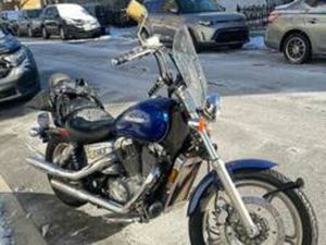 HONDA SHADOW SPIRIT VT1100.DRIVE 2004