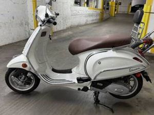 EXCELLENT VESPA PRIMAVERA 150 WITH MANY ADD-ONS
