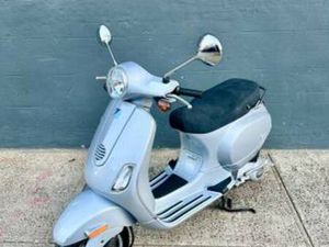 VESPA LX150 CLEAN TITLE 60 MPH WITH FULL SERVICE TUNE UP