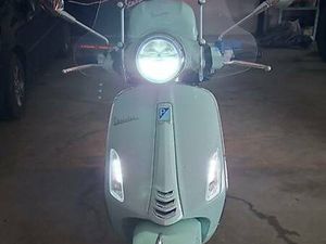 PIAGGIO VESPA PRIMAVERA 125 ABS CANTON ZURICH -