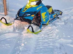 SKI DOO -KITA- 800 CC, SNOWMOBILES