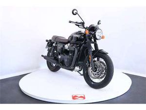 TRIUMPH BONNEVILLE BOBBER