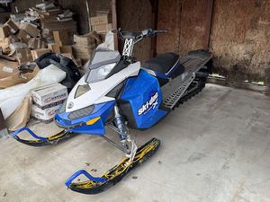 SKI-DOO SUMMIT 800 X →
