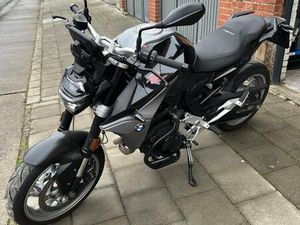 ② BMW F900R - 2022