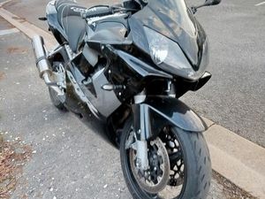 HONDA CBR600F (PC3512)