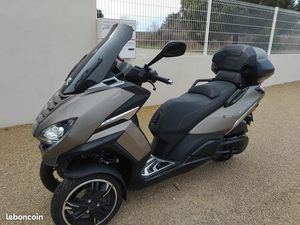 MÉTROPOLIS PEUGEOT 400 SW ABS 2022